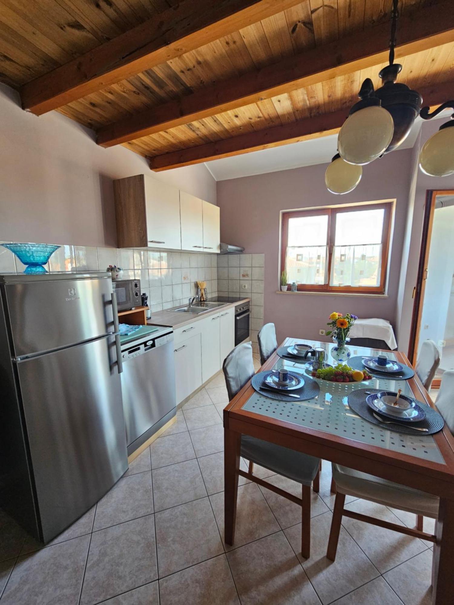 Apartment Neven Rovinj Parking Place Екстериор снимка