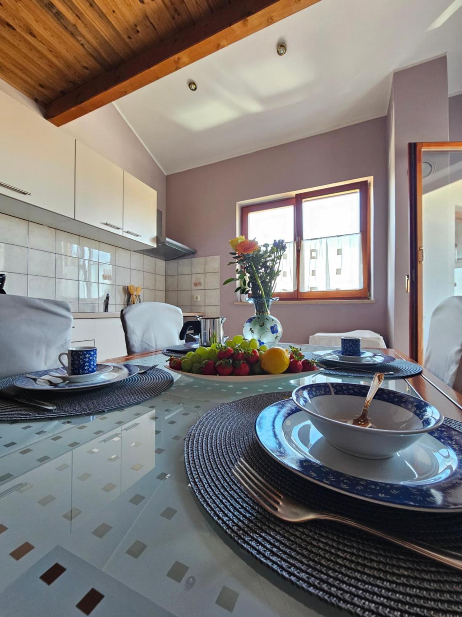 Apartment Neven Rovinj Parking Place Екстериор снимка