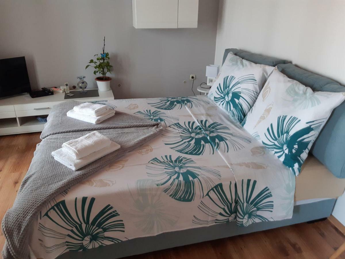 Apartment Neven Rovinj Parking Place Екстериор снимка